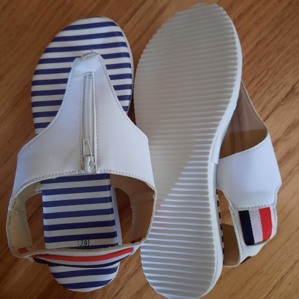 Women Slipper Size 7.5 New